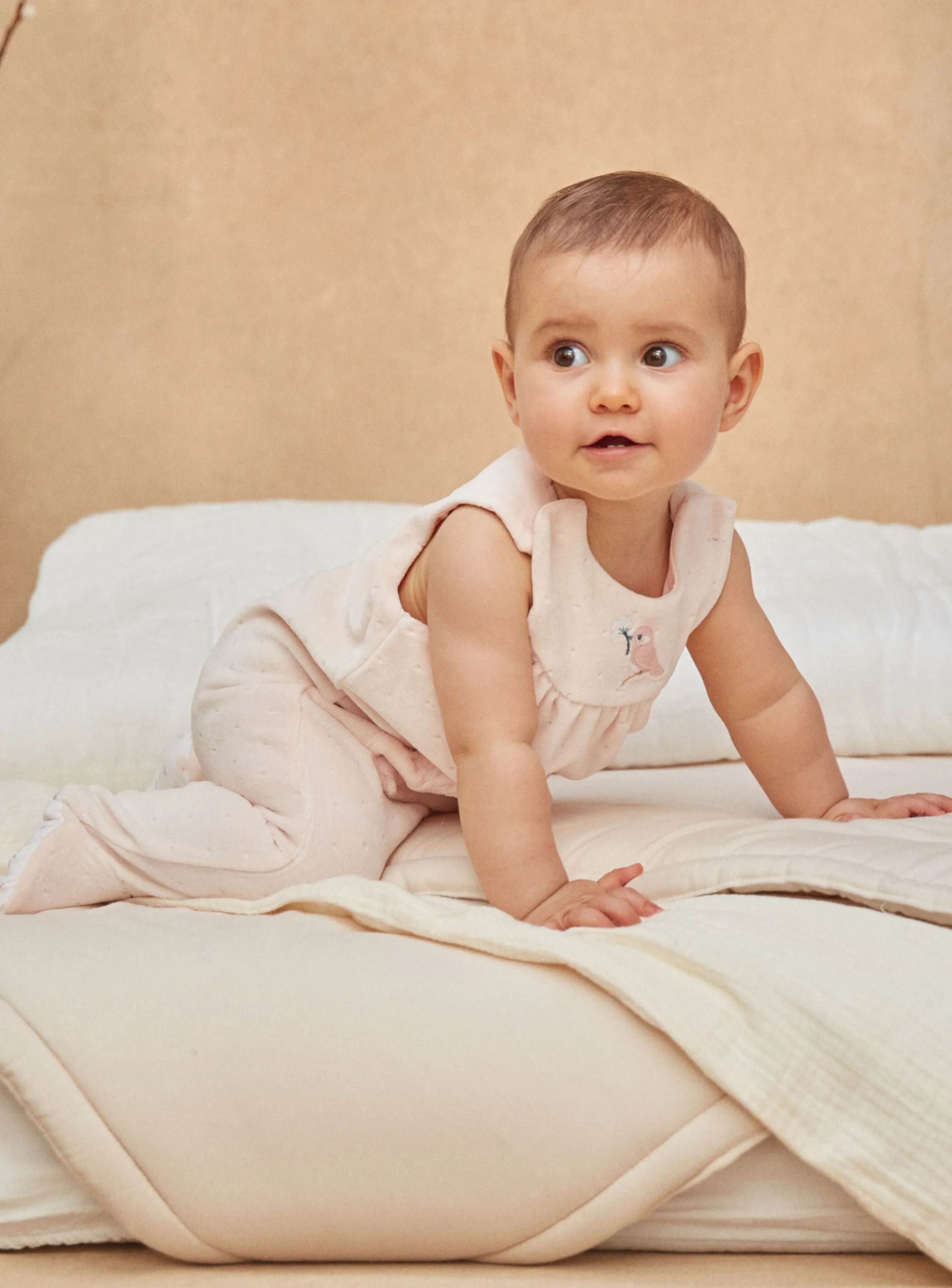 Fashion Sergent Major Ecru and dragee pink velvet and tubique nightwear set
