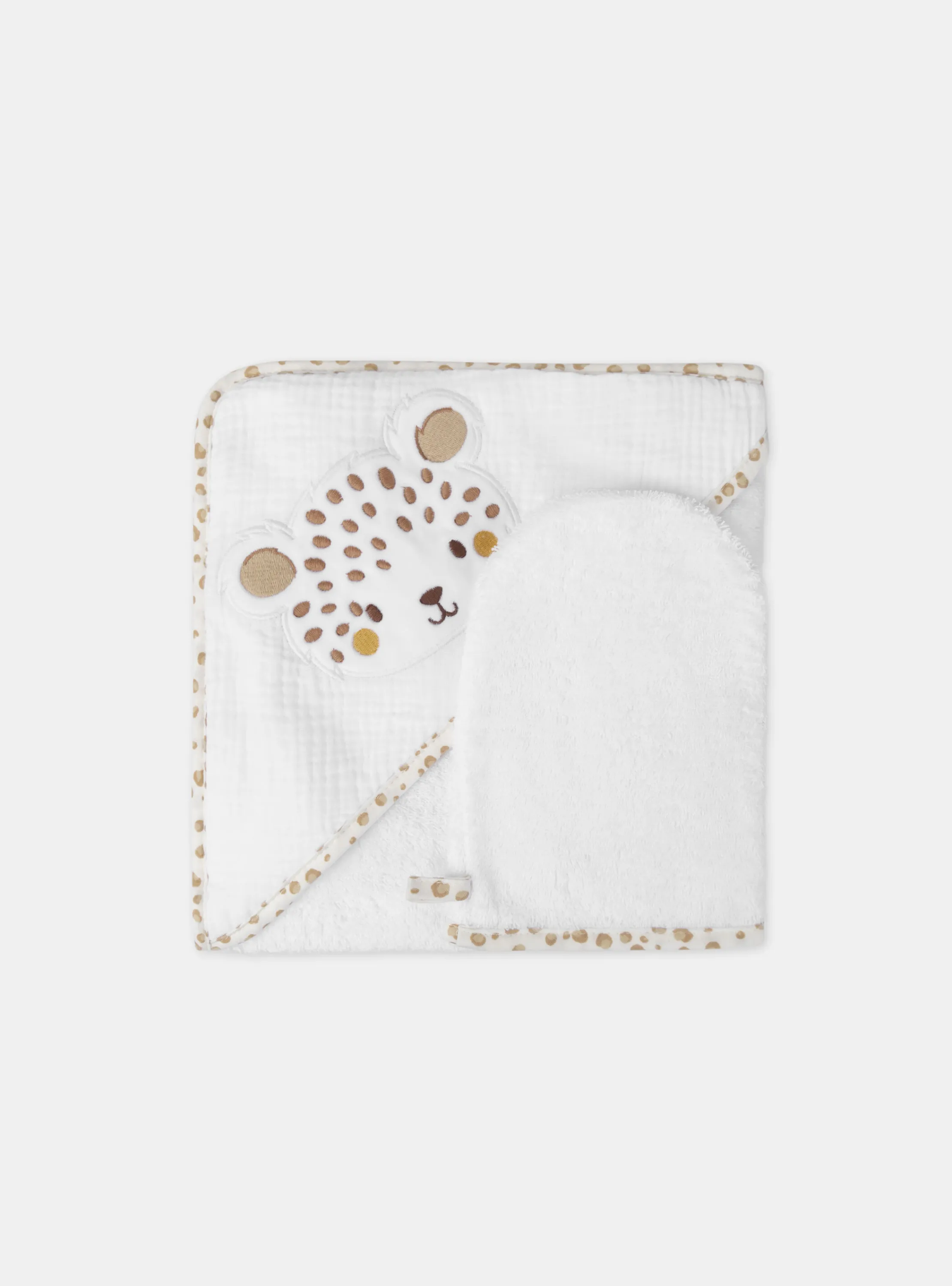 Shop Sergent Major White HOODED BATH TOWEL - (BATH) MITT